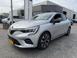 skadebil auto Renault Clio TCe 90 Evolution 2022/12
