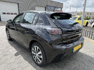 Peugeot 208 1.2 PureTech Active picture 6