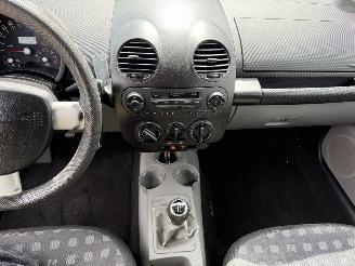 Volkswagen Beetle 2.0 Highline picture 18