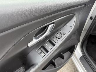 Hyundai I-30 1.0 T-GDI Comfort picture 10