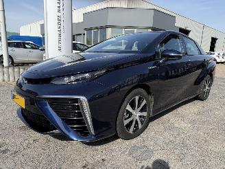 Unfallwagen Toyota Mirai FCV Executive 2016/4