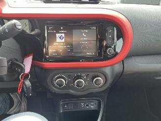 Renault Twingo 1.0 SCe Intens picture 18