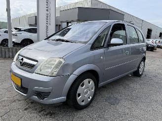 uszkodzony samochody osobowe Opel Meriva 1.6-16V Executive 2006/9