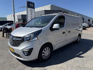uszkodzony samochody ciężarowe Opel Vivaro 1.6 CDTI 145PK L2H1 2016/12