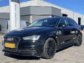 Unfallwagen Audi A3 Sportback 1.4 e-tron PHEV Attraction Pro Line plus 2016/10