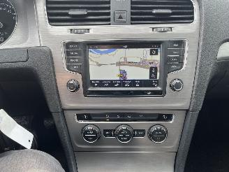 Volkswagen Golf 1.0 TSI Connected Series picture 16