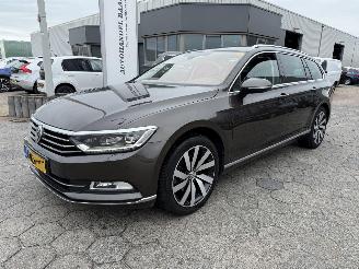 Voiture accidenté Volkswagen Passat Variant 1.8 TSI Business Edition R 2015/1