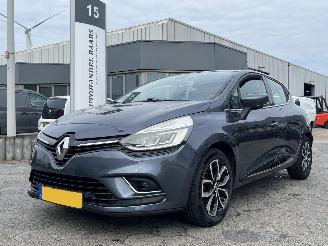 Voiture accidenté Renault Clio 0.9 TCe Intens 2017/1