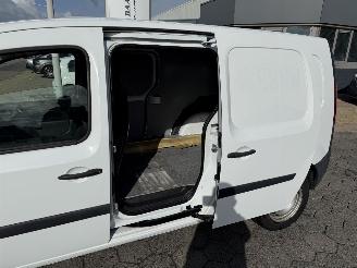 Renault Kangoo 1.5 Blue dCi 95 Luxe Maxi picture 11