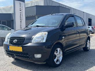 Schadeauto Kia Picanto 1.0 Bling 2007/1