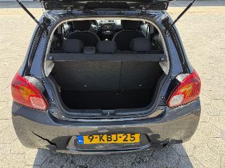 Mitsubishi Space-star 1.2 Intense+ picture 11