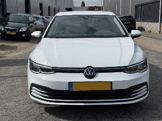 Volkswagen Golf 1.0 eTSI Life picture 2