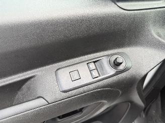 Peugeot Partner 1.5 BlueHDI Premium picture 19