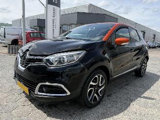 uszkodzony samochody osobowe Renault Captur 0.9 TCe Dynamique 2014/5