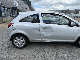 Opel Corsa 1.2-16V Enjoy picture 4