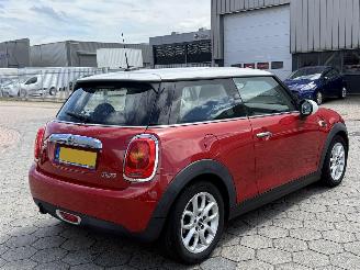 Mini Cooper 1.5 Cooper Business AUTOMAAT picture 4