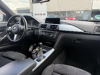 BMW 3-serie 320i Executive picture 11