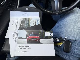 BMW 3-serie 320i Executive picture 21