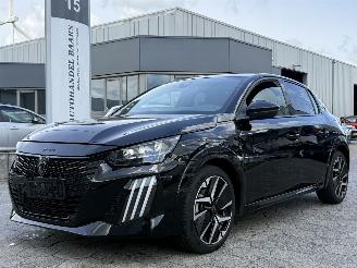 Vaurioauto  passenger cars Peugeot 208 GT Hybrid 100  GT AUTOMAAT 2024/1