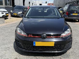 uszkodzony samochody osobowe Volkswagen Golf 1.2 TSI GTI 2013/11