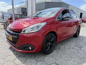 Schadeauto Peugeot 208 1.2 PureTech GT-line 2018/5