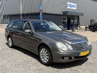 Mercedes E-klasse 200 K. 7 PERSOONS Avantgarde picture 3