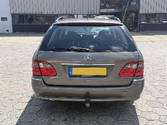 Mercedes E-klasse 200 K. 7 PERSOONS Avantgarde picture 5