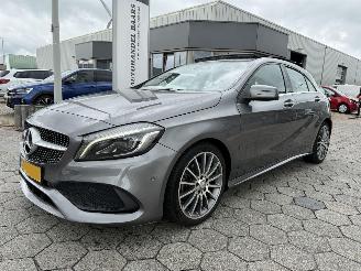 Auto incidentate Mercedes A-klasse Automaat Panoramadak 180 Ambition 2016/11