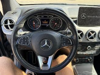 Mercedes B-klasse 180 AUTOMAAT Ambition picture 18