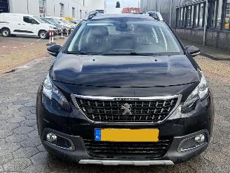 Peugeot 2008 1.2 PureTech Allure picture 2