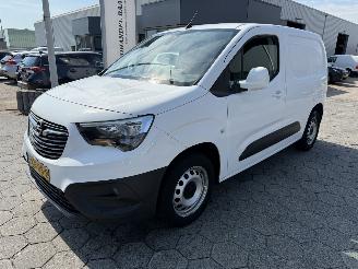škoda dodávky Opel Combo AUTOMAAT 1.5D L1H1 Edition 2021/3