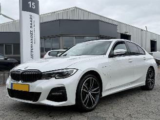 Unfallwagen BMW 3-serie 330e High Executive 2021/3