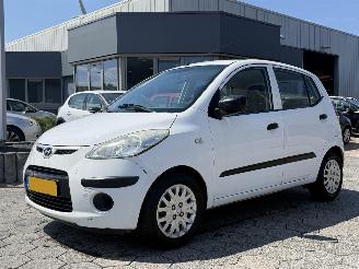 damaged passenger cars Hyundai I-10 1.1 Pure 2009/10