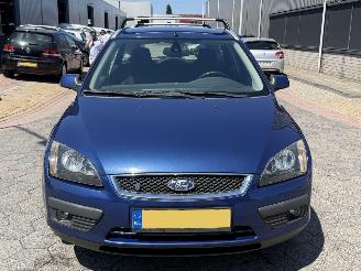 Ford Focus 1.8-16V Ambiente Flexifuel picture 2