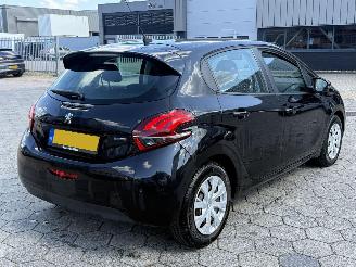 Peugeot 208 1.2 PureTech Blue Lion picture 4