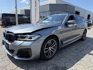 skadebil auto BMW 5-serie Touring 530e Business Edition Plus 2021/7