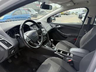 Ford Focus Wagon 1.0 Lease Edition picture 13