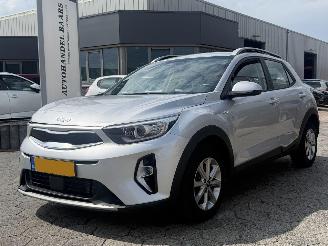Schadeauto Kia Stonic 1.0 T-GDi MHEV DynamicLine 2022/7