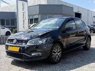 Unfallwagen Volkswagen Polo 1.2 TSI Highline AUTOMAAT 2016/9