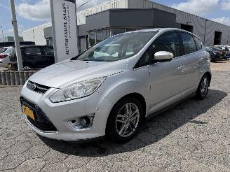 Damaged car Ford C-Max 1.6 EcoBoost Titanium 2011/10