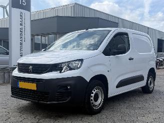 danneggiata veicoli commerciali Peugeot Partner 1.5 BlueHDi 100 S&S L1 2022/10