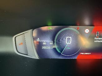 Peugeot 308 1.2 PureTech Allure picture 18