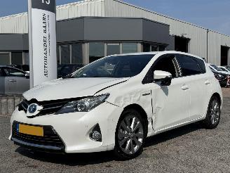 Unfallwagen Toyota Auris Touring Sports 1.8 Hybrid Lease Pro 2013/3