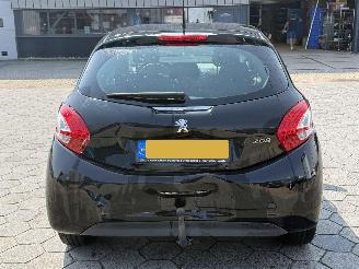 Peugeot 208 1.2 VTi Active picture 5