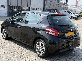 Peugeot 208 1.2 VTi Active picture 6
