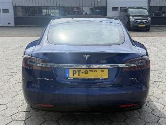 Tesla Model S 75D Base picture 5