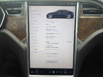 Tesla Model S 75D Base picture 22