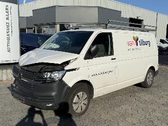  Volkswagen Transporter 2.0 TDI L2H3 28 Comfortline 2022/2