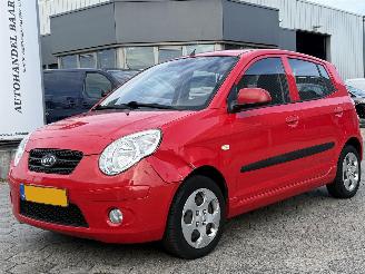 Damaged car Kia Picanto 1.0 Seven 2010/9