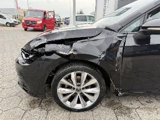 Volkswagen Golf Variant 1.0 eTSI Life Business picture 7